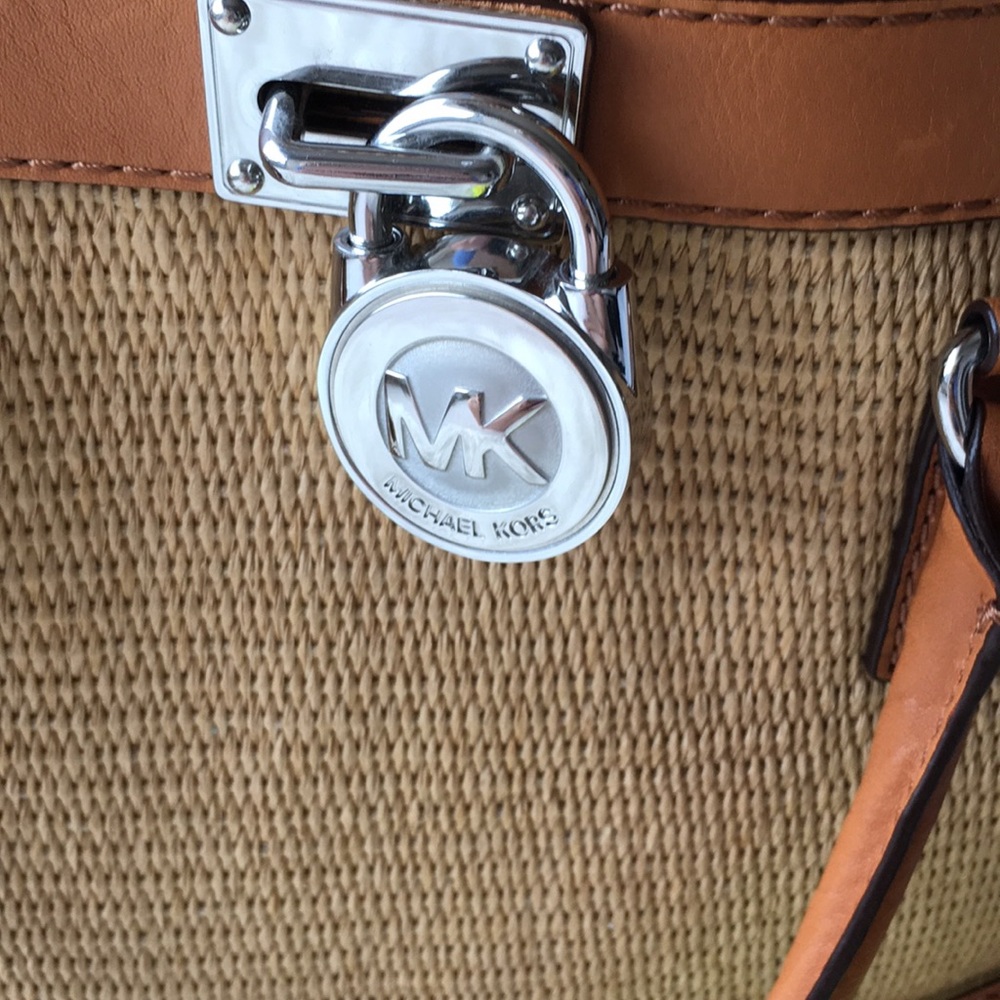 NWTMichael Michael Kors Hamilton Luggage Tote - Picture 3 of 8